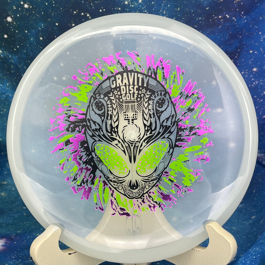 Prodiscus - Jokeri - Premium - Neon Alien Head - Special Edition 3-Foil Stamp