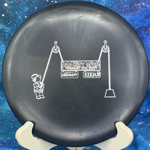 Pre-Owned - Discraft - Buzzz (Chris Dickerson Robot Chicken Z, ESP Swirl, Jawbreaker, Cryztal, Titanium)