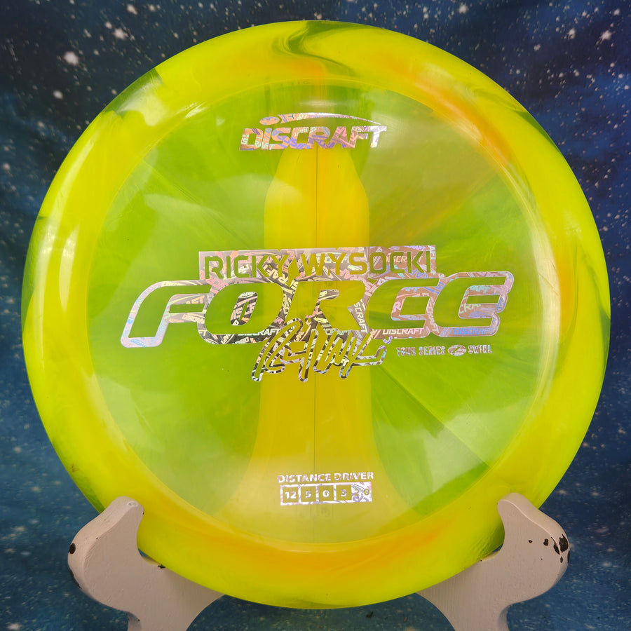 Pre-Owned - Discraft - Force (Presnell Z Line Metallic, ESP Swirl, 5x Claw Paul McBeth, Special Edition Ultraviolet)